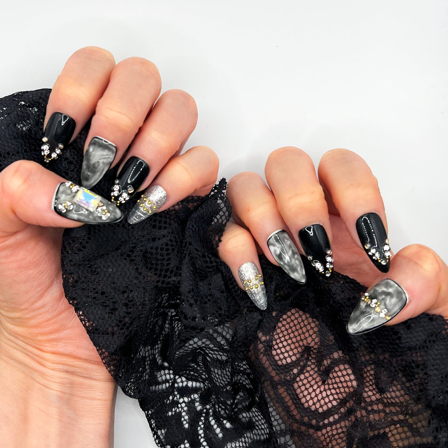 Handmade Press On Nail Tip - Black Marble Luxe
