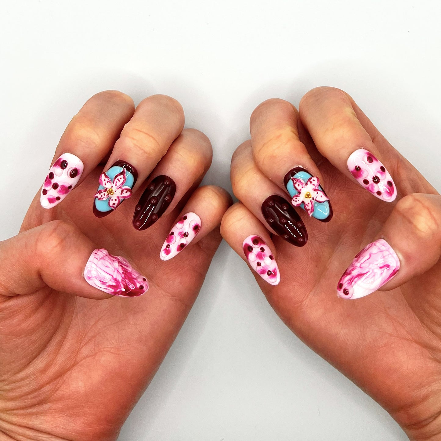 Handmade Press On Nail Tip - Floral Reverie